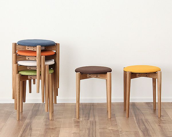 北欧風デザインのまんまる木製スツール【天然木スタッキン スツール