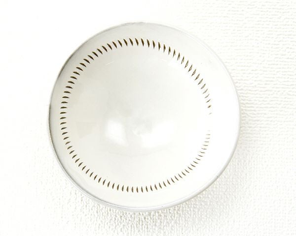 蔵人窯（くらんどがま）小石原焼三本足小鉢トビカンナ1本（直径9.8cm）_詳細02