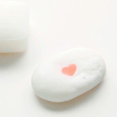 イエ・ラブ・ゾク赤いハートが愛らしいハートのソープ玉の肌石鹸_詳細01