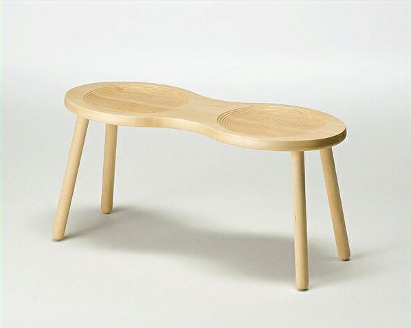ナチュラルな雰囲気を作る木の素材感を感じる木製スツール スツール