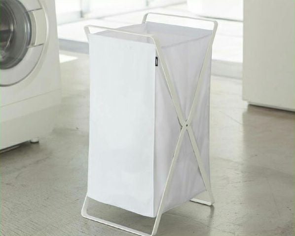 折りたたみ式のスタイリッシュな山崎実業ランドリーバスケットtower（タワー） 45L