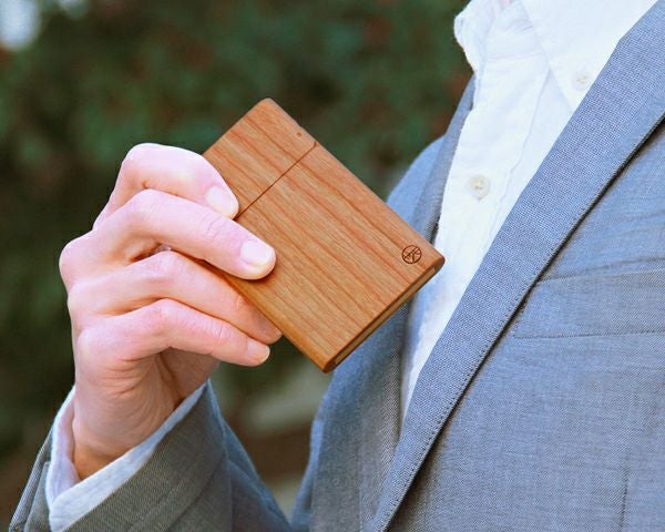 ヤクモ家具製作所木製名刺ケース ブラックチェリー材カー 服飾小物