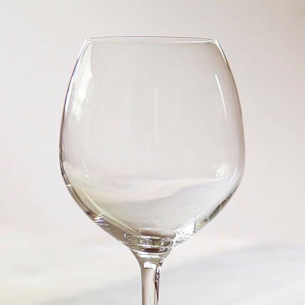 機能性と耐久性を兼ね備えたホワイトワイングラス2個セット