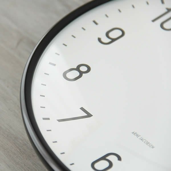 ARNE JACOBSEN（アルネ・ヤコブセン）STA 掛け時計｜掛け時計通販