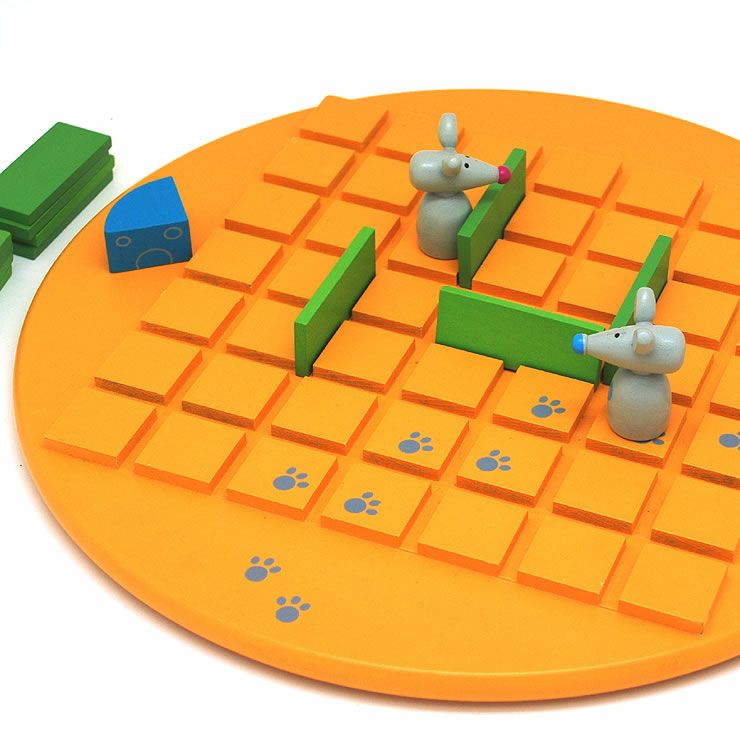 コマのネズミとゴールの目印である「チーズ」の色が同じになるように作られているコリドール・キッズ