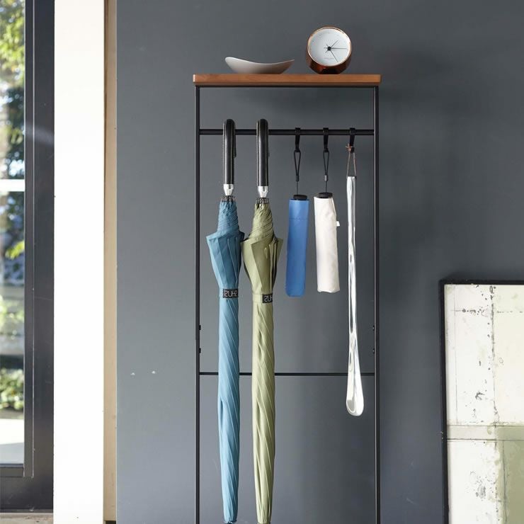 山崎実業天板引っ掛け傘立て TOWER（タワー）は子供用の短い傘も大人用に埋もれて見つからない!そういった悩みも解決してくれます