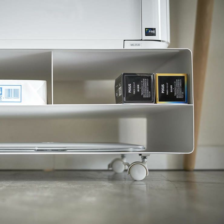 山崎実業ツーウェイプリンター収納ラック　tower（タワー）はデスク下などではキャスターを付ければ必要な時だけ出して使えて便利