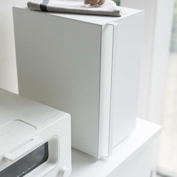 隠しながら美しく収納できる山崎実業ブレッドケース tower（タワー） スリム