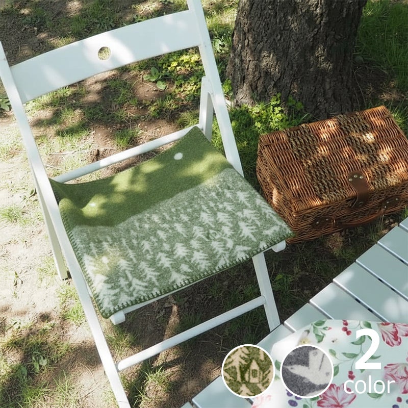 クリッパンウールシートブランケット（HOUSE IN THE FOREST/TRIP）