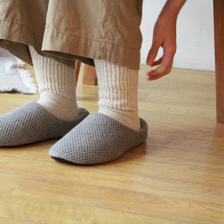 ヌクイクツシタの使用イメージ（ルームソックスとして）