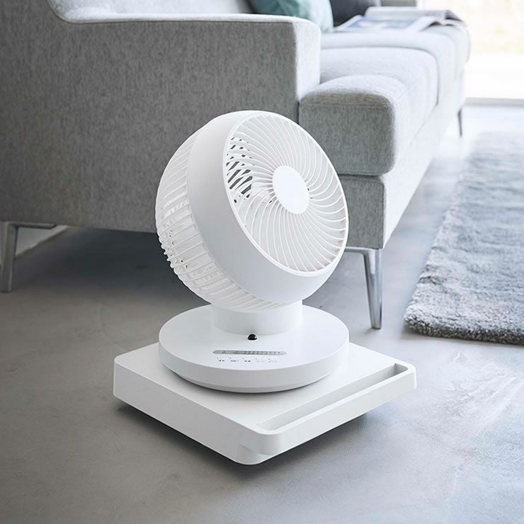 すっきりとしたデザインでお部屋のインテリアになる山崎実業の自立する台車