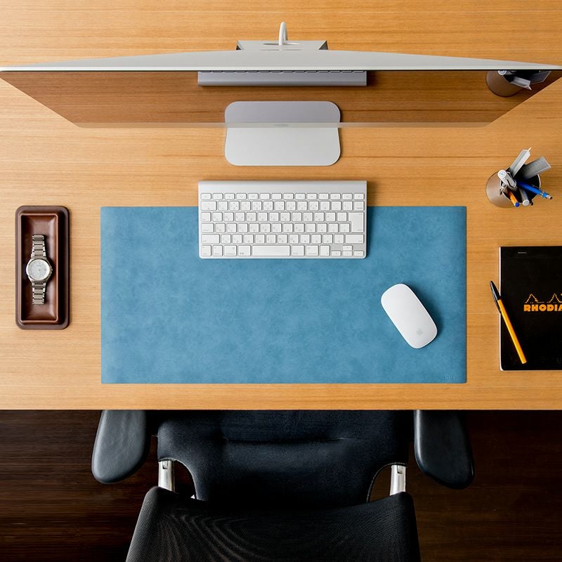 高級感漂うMIWAXのザ・デスクマット