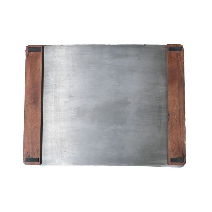 アルミひんやりベッドの裏面