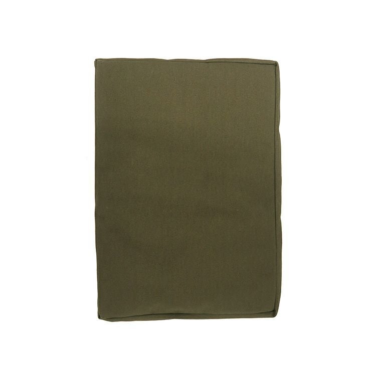 カーキー色のふっくらクッションが付いたアイアンベッド