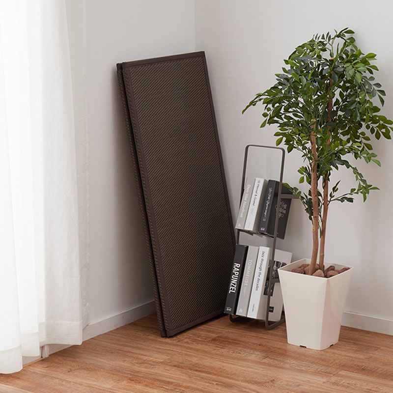 折りたたみ時の畳マットレス