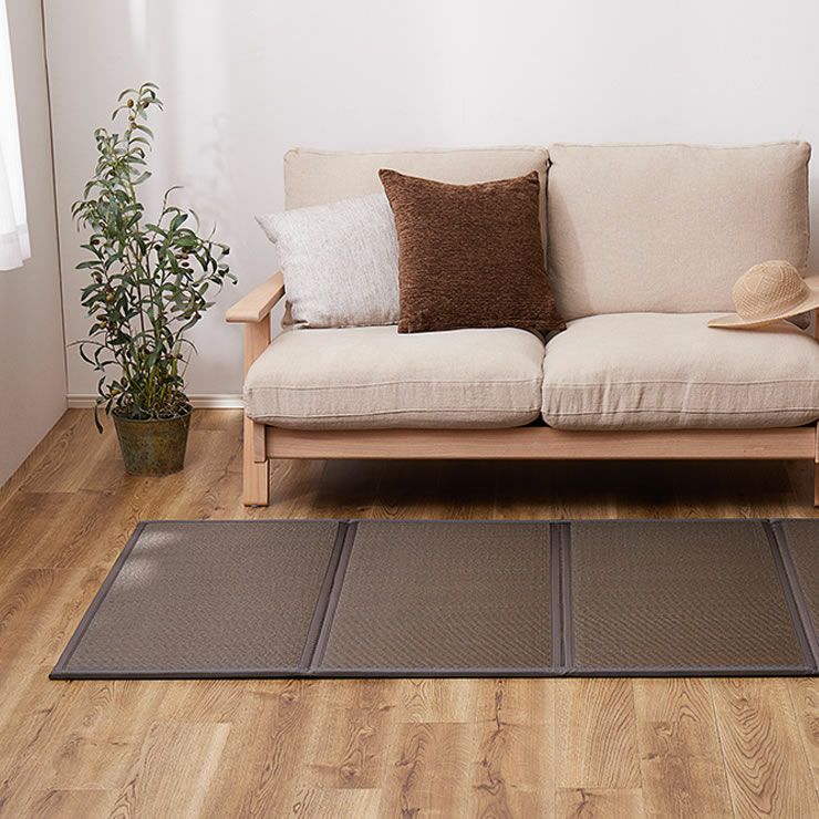 リビングのくつろぎスペースに最適な畳マットレス