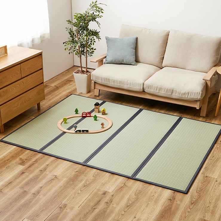 畳マットレスのソファ前使用イメージ