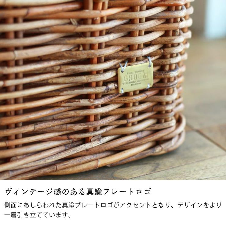 ヴィンテージ感のある真鍮プレートロゴ