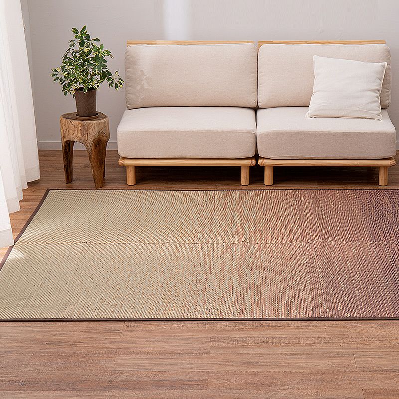 寝室などにもぴったりの 国産い草ラグ（191×250cm）