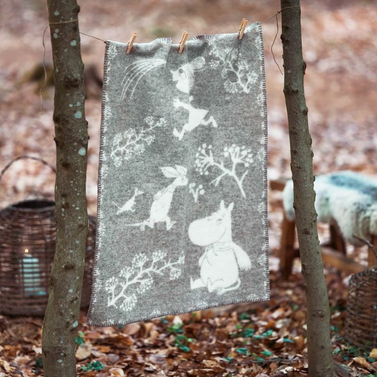 クリッパンムーミンウールミニブランケットはアウトドアにも持っていけます