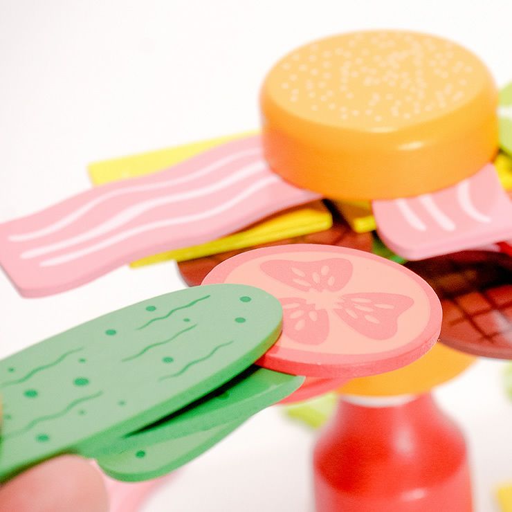 ハンバーガーの具材をトッピングしていく、楽しいバランスゲーム