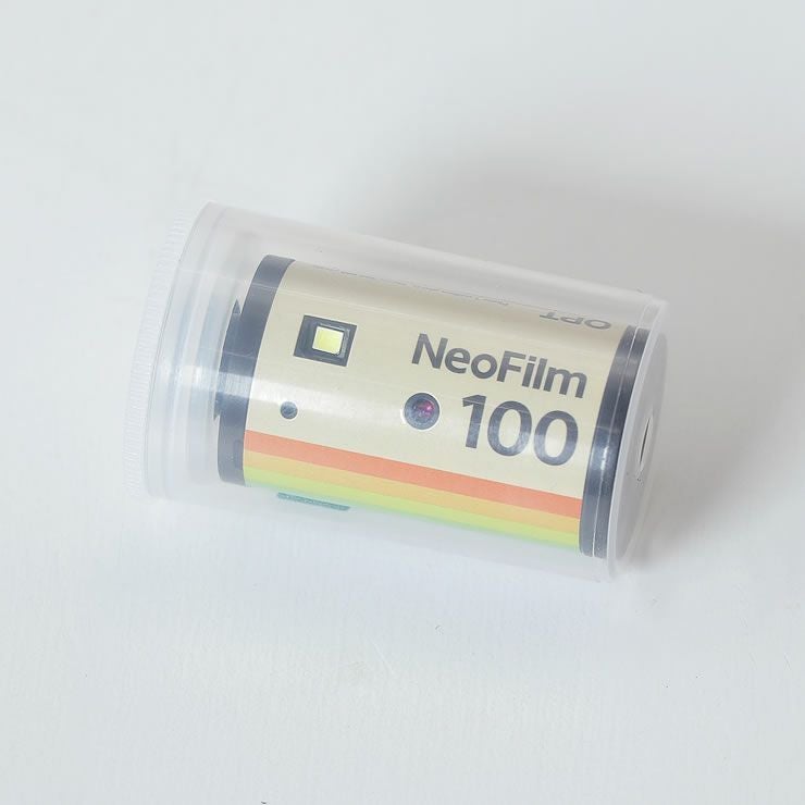 Opt! (オプト)ネオフィルム100はフィルムケース付き