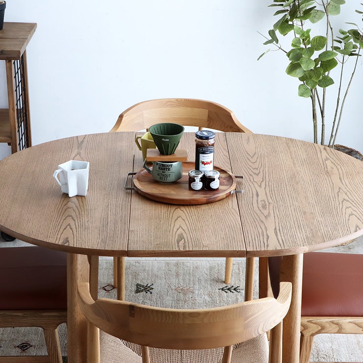 伸長可能なおしゃれな食卓テーブル