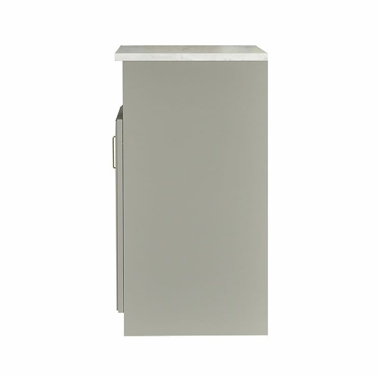 ランドリーキャビネットの側面