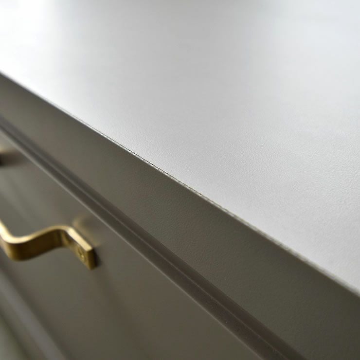 TVボードの角アップ