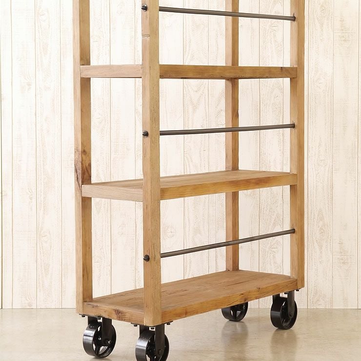 カフェや店舗でも使える陳列棚の背面