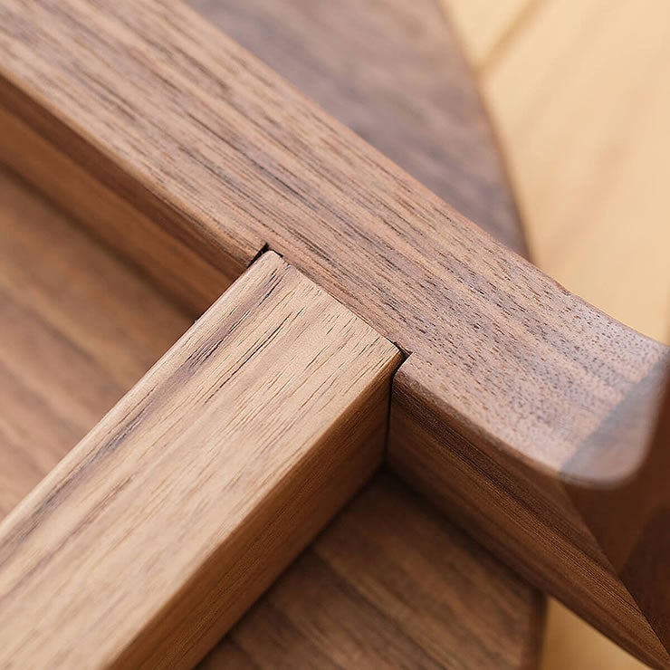 LISCIO4legsスツールの座面裏