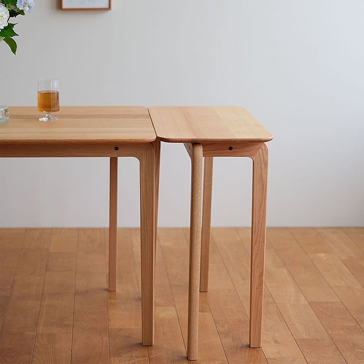 ダイニングテーブルに追加できる便利なサブテーブル