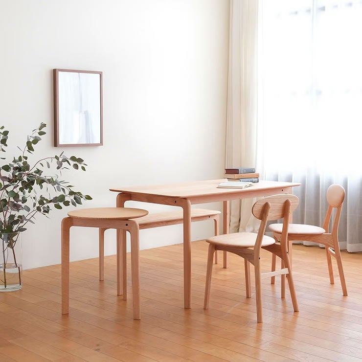 LISCIOラウンドミドルテーブルのダイニングセットイメージ