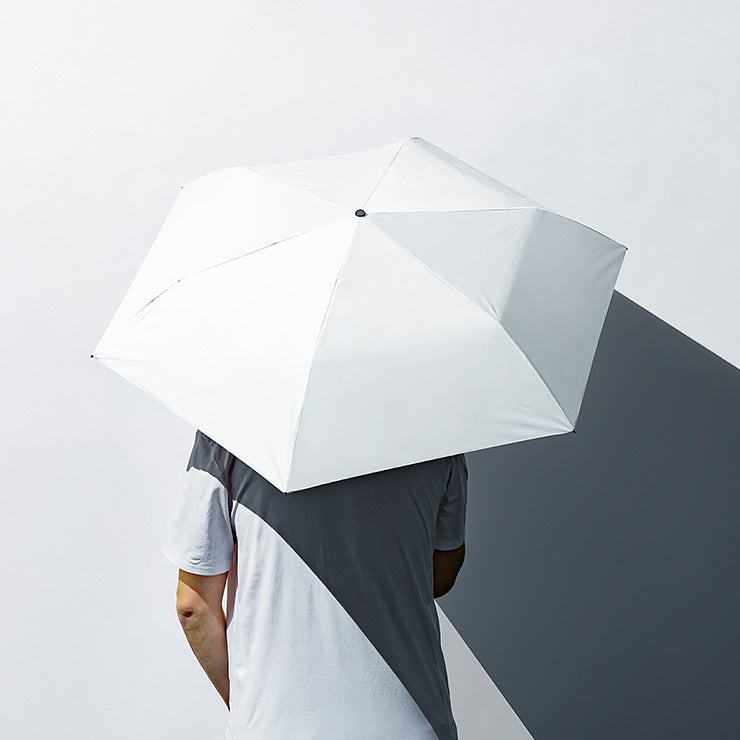 女性だけでなく男性用の日傘としてもおすすめな折り畳み傘