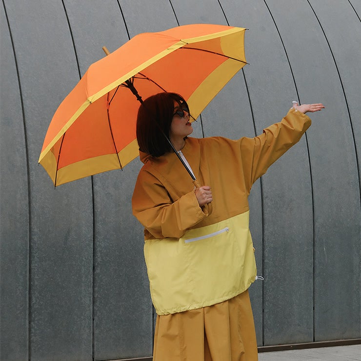 オレンジとイエローのバイカラーがおしゃれな晴雨兼用長傘