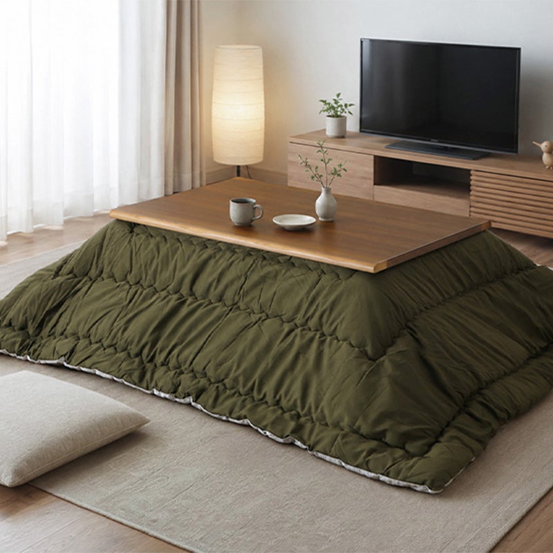 落ち着きのあるお部屋にしてくれる木製こたつ