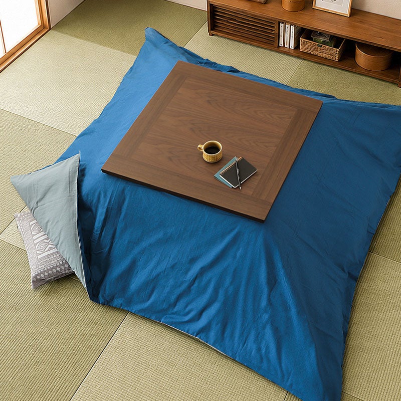 リバーシブルこたつ掛け布団カバーの使用イメージ